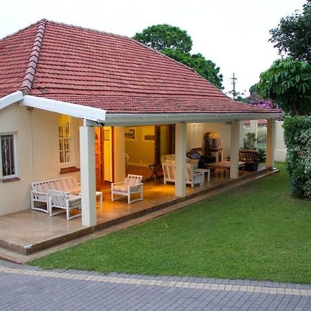Coweys Corner Bed & Breakfast Durban Bagian luar foto