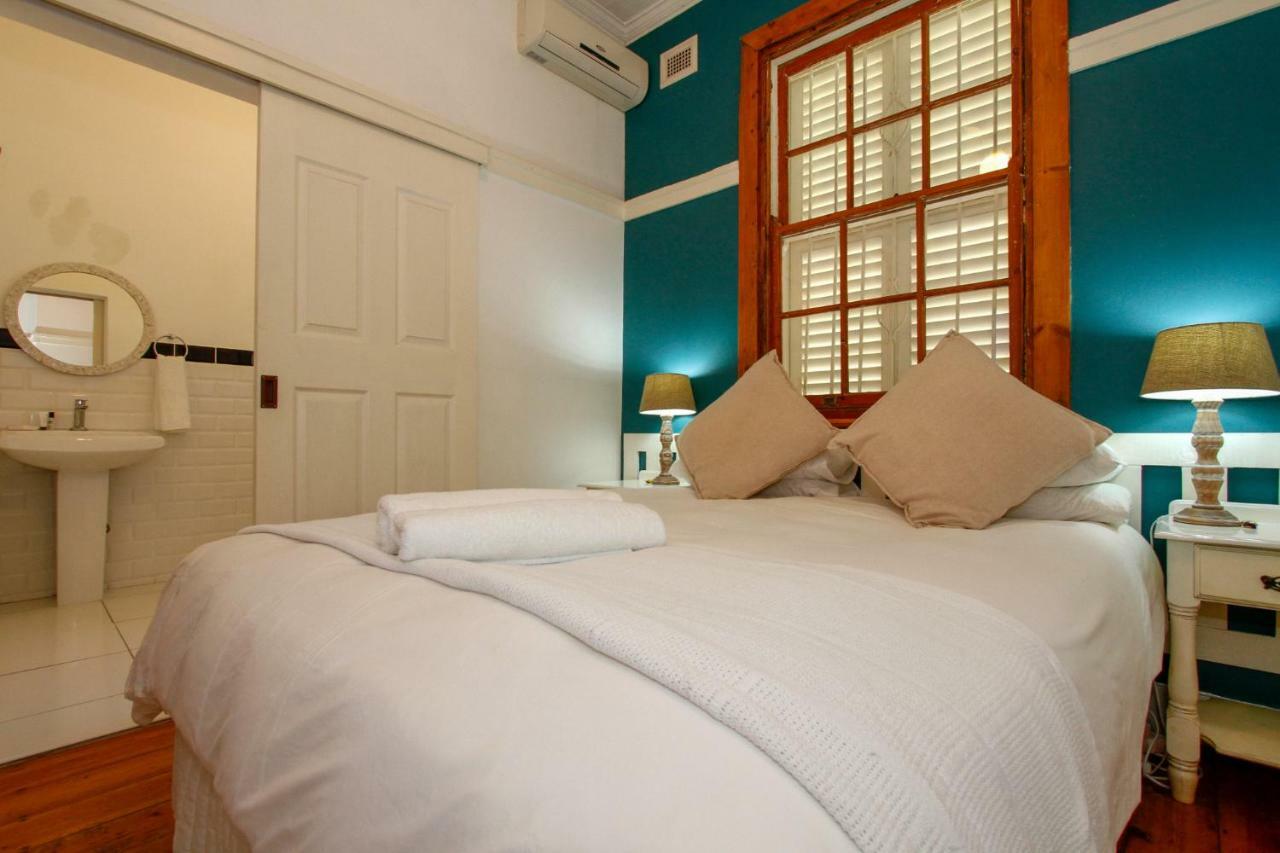 Coweys Corner Bed & Breakfast Durban Bagian luar foto
