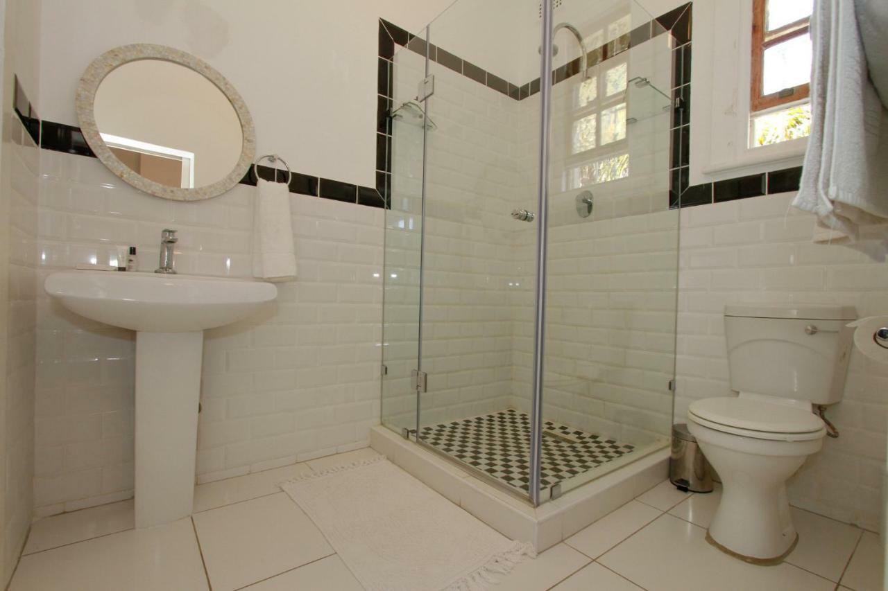 Coweys Corner Bed & Breakfast Durban Bagian luar foto