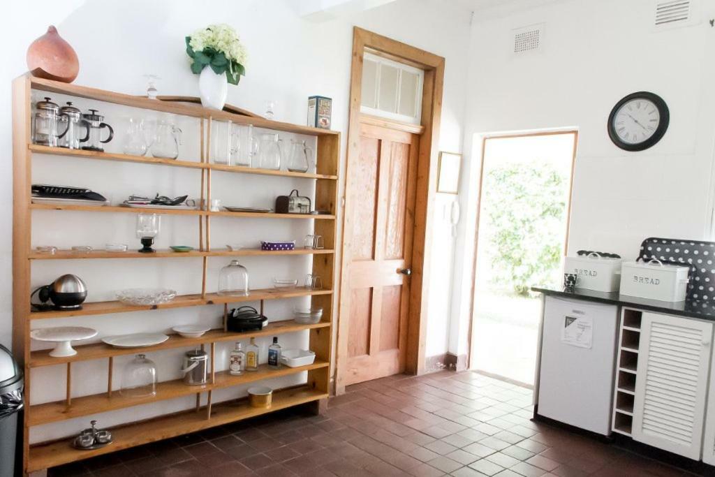 Coweys Corner Bed & Breakfast Durban Bagian luar foto